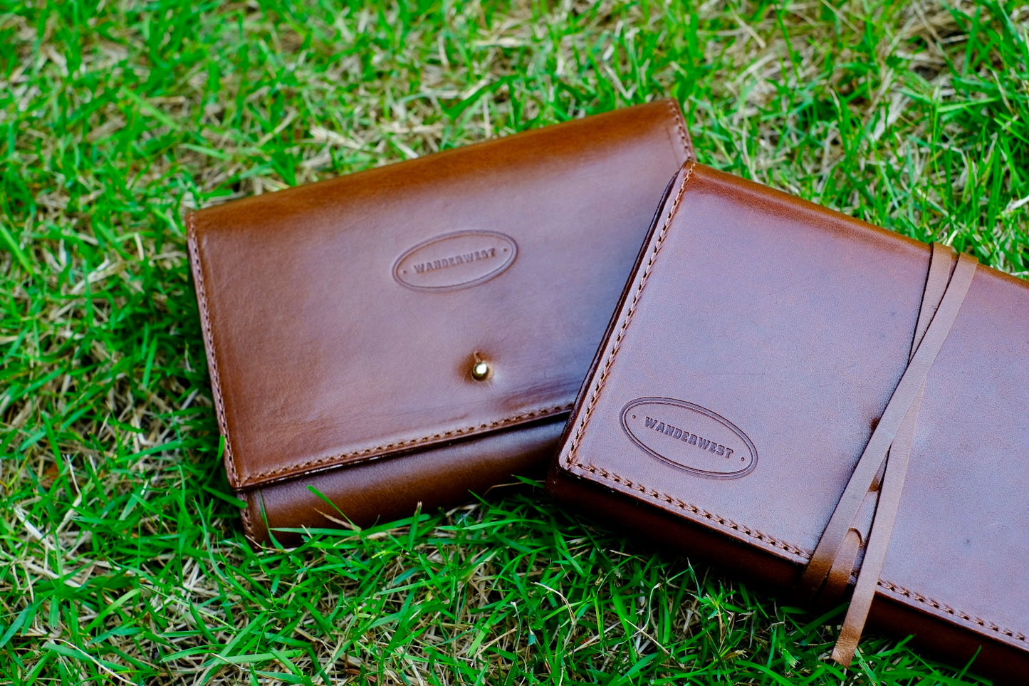 FLY WALLET with Button Stud