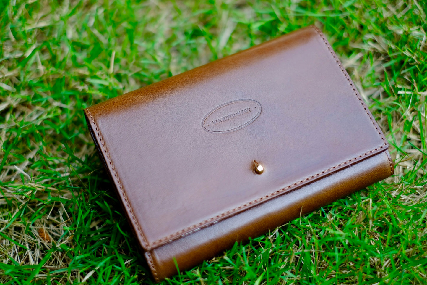 FLY WALLET with Button Stud